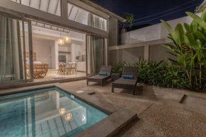 White Studio, villa with private pool Canggu